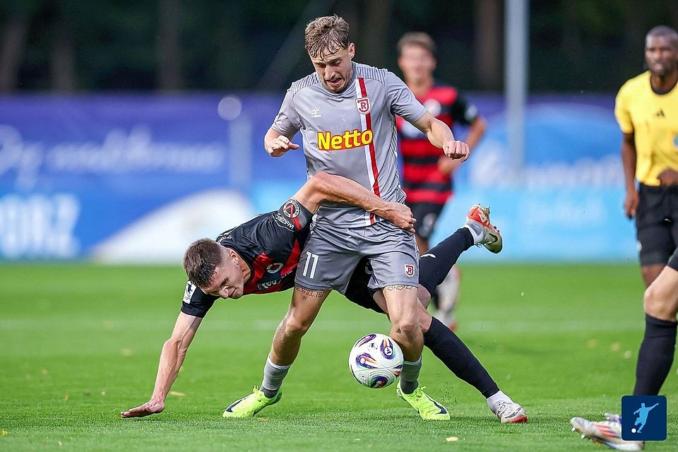 Am Ende behauptete sich die Viktoria gegen den Jahn.