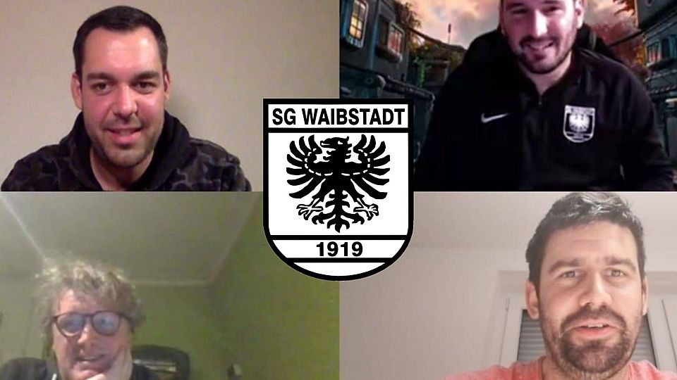 Mike Keitel (l.u.) bei der virtuellen Vertragsverlängerung. Mit dabei: Die Spielausschüsse Christoph Hack (l.o.) und Marco Schäfer (r.u.) sowie der 1. Vorsitzende Markus Stumpf (r.o.).