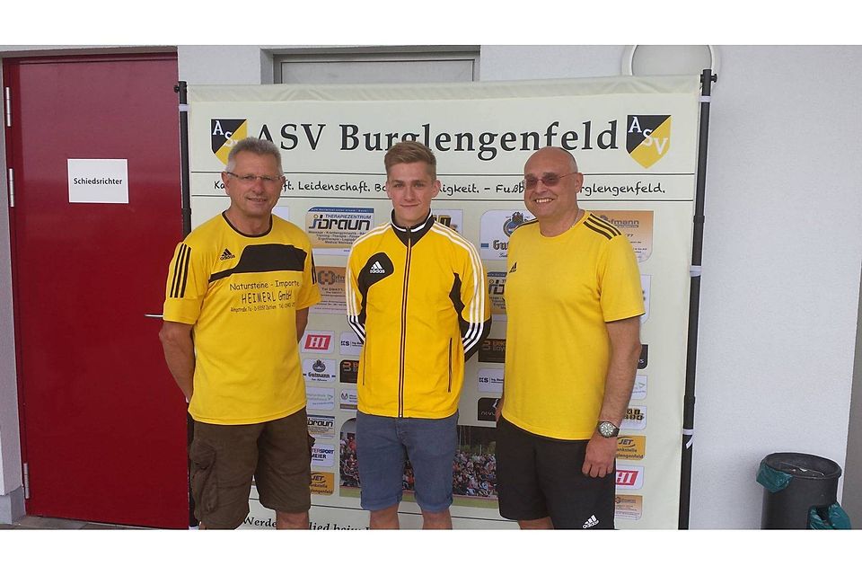 Nachwuchstalent Nico Scheibinger (Mi.) ist eine weitere Verstärkung für den ASV Burglengenfeld. F. Verein