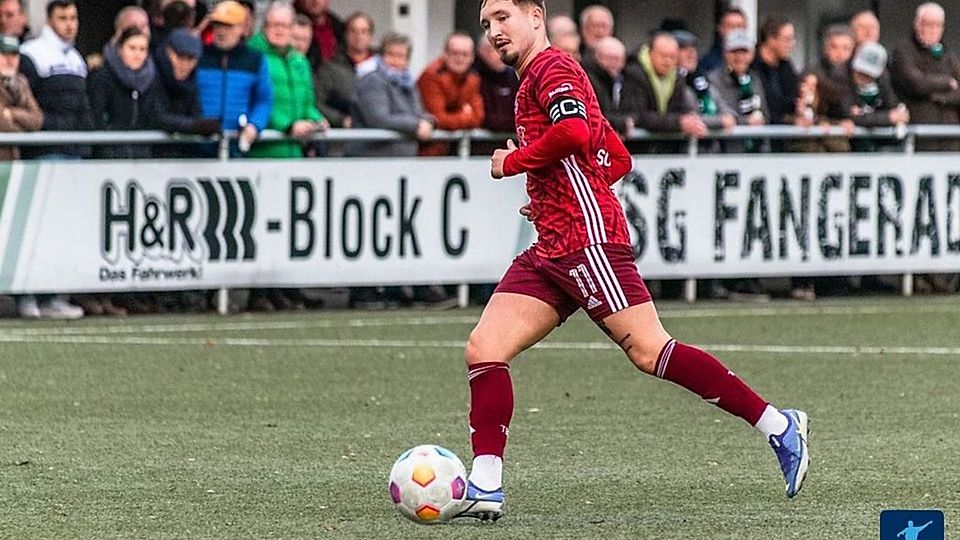 Für den TuS Bövinghausen lief Schmeling in der Oberliga Westfalen auf.