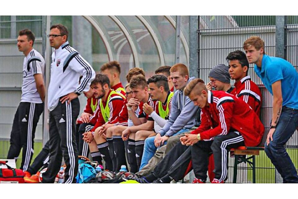 Alex Ziegler (2. v. r.) führte die U19 des FC Ingolstadt in die A-Junioren-Bundesliga.  Fotos: Reichmann/Rutrecht/Archiv