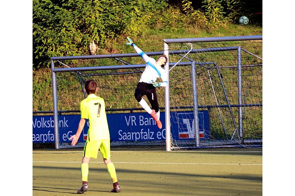 Bilder vom Spiel Spvgg. Einöd - FC Limbach