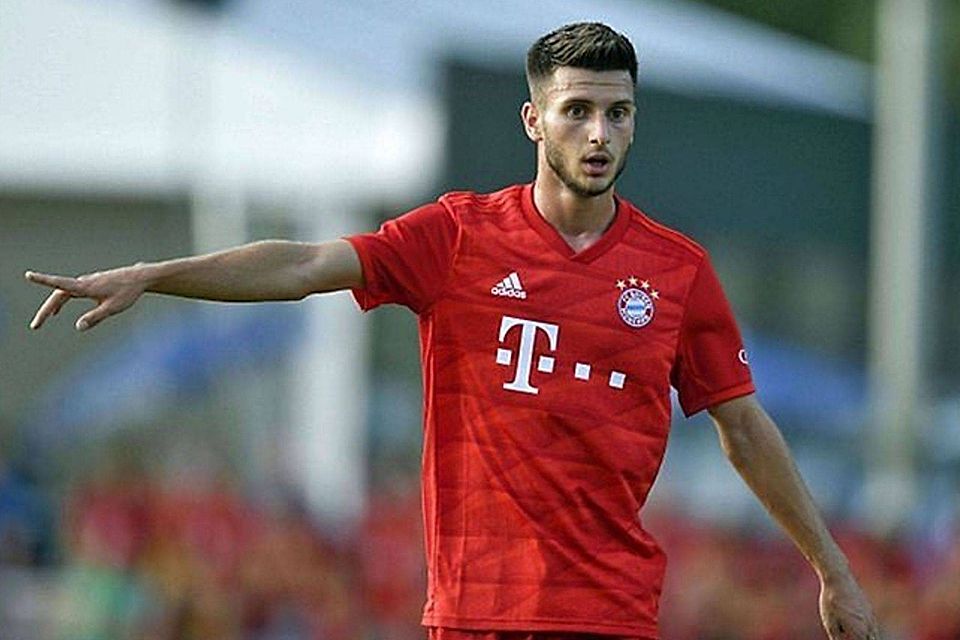 Wird Leon Dajaku in der kommenden Saison nicht mehr das Trikot des FC Bayern tragen?
