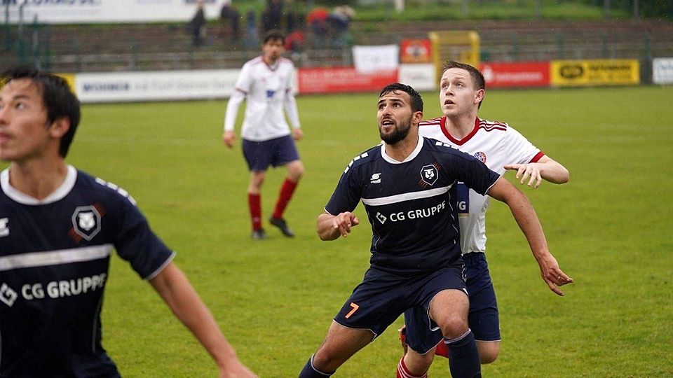 Ilias Becker (in blau) verstärkt ab sofort den Kaden von Askania Bernburg.