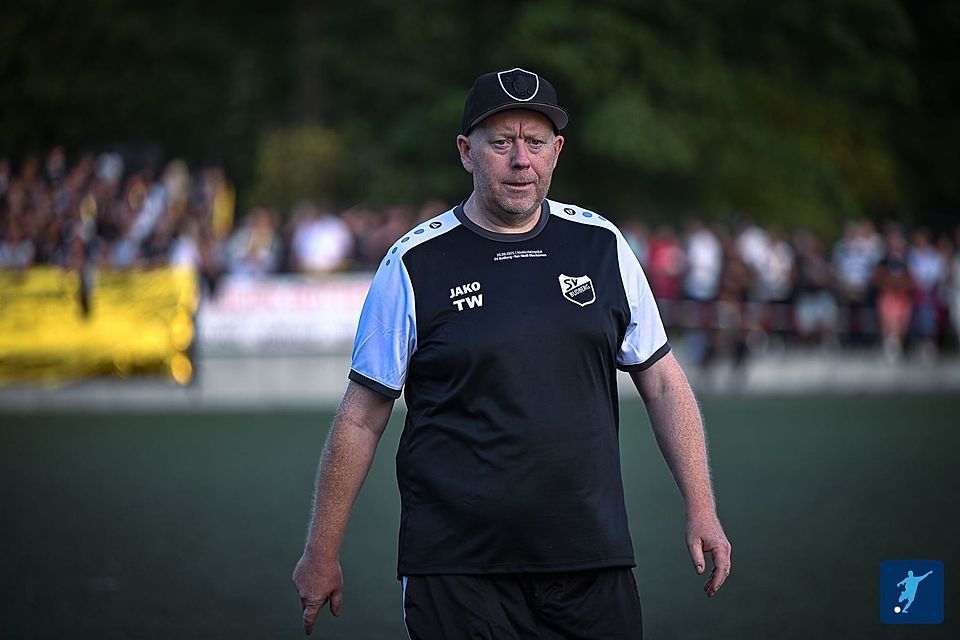 Tim Wilke steht wieder in der Spitzengruppe mit Budberg. Tim Wilke steht wieder in der Spitzengruppe mit Budberg.