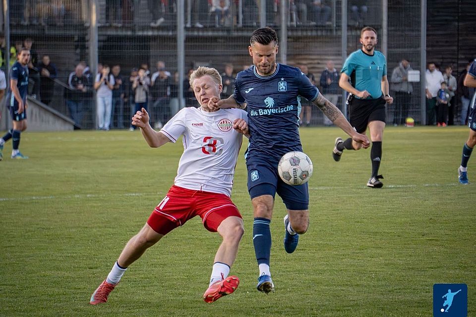 Wird er ein Anführer des "neuen" TSV 1860? Alex Benede ist zumindest beim Trainingsstart am Montag an der Grünwalder Straße dabei. Wird er ein Anführer des "neuen" TSV 1860? Alex Benede ist zumindest beim Trainingsstart am Montag an der Grünwalder Straße dabei.