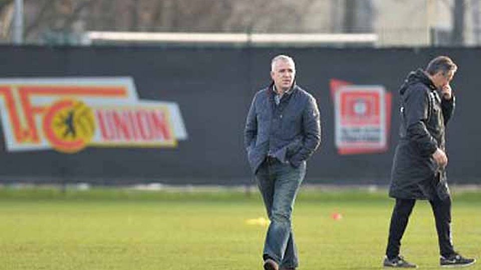 Dirk Zingler und sein Trainer Uwe Neuhaus: man war nicht immer einer Meinung. Foto: imago/Matthias Koch