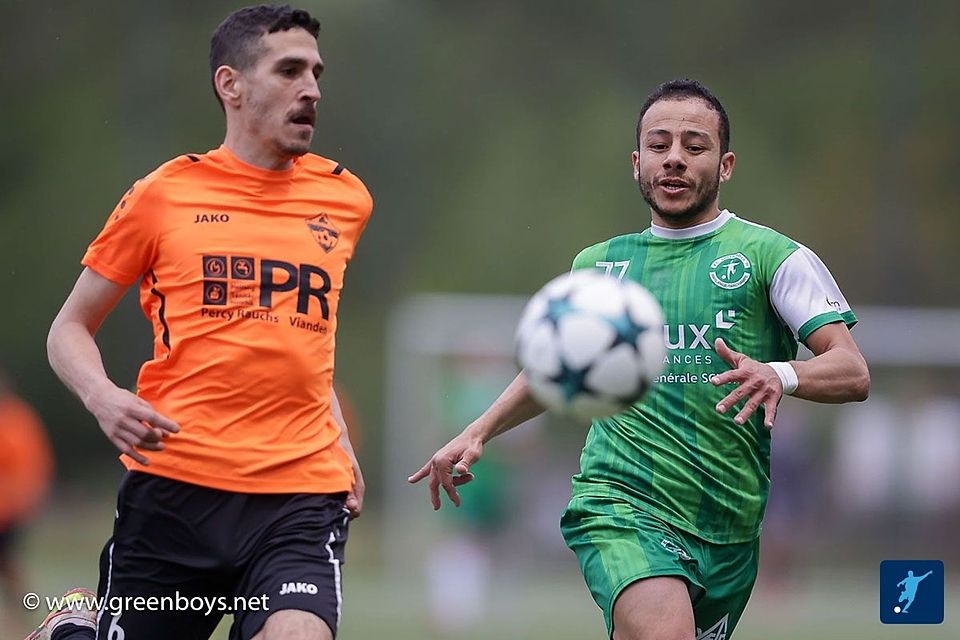 Abdel Mhibik (r.) hat den Weg in die Elf des Jahres gefunden