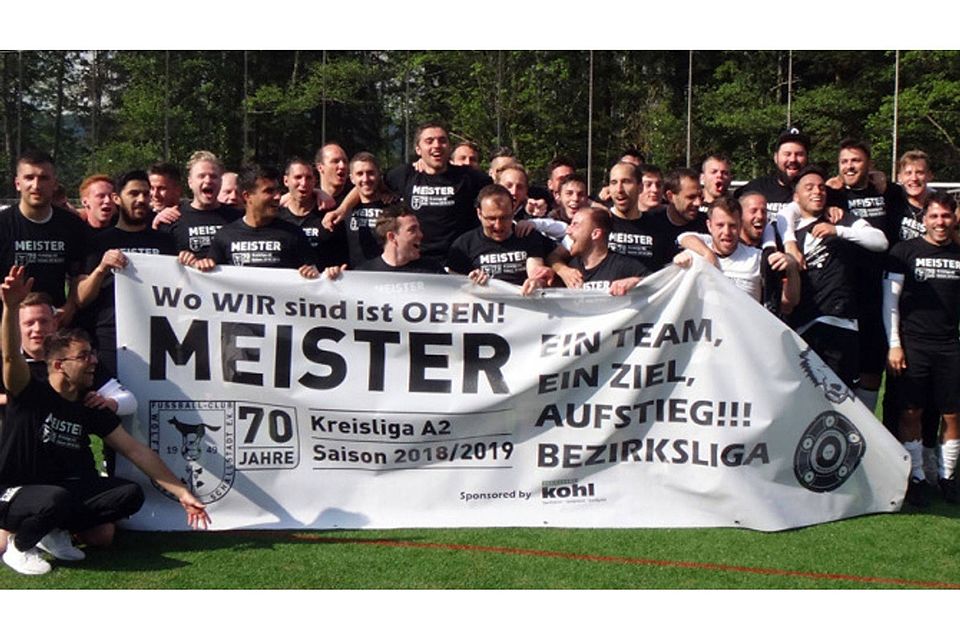Es ist vollbracht. Der FC Wolfenweiler-Schallstadt steigt in die Bezirksliga auf. | Foto: Quirin Laun