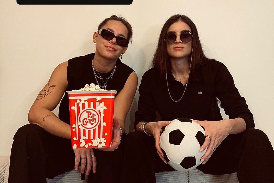 Lena Oberdorf und Rena Schwabl