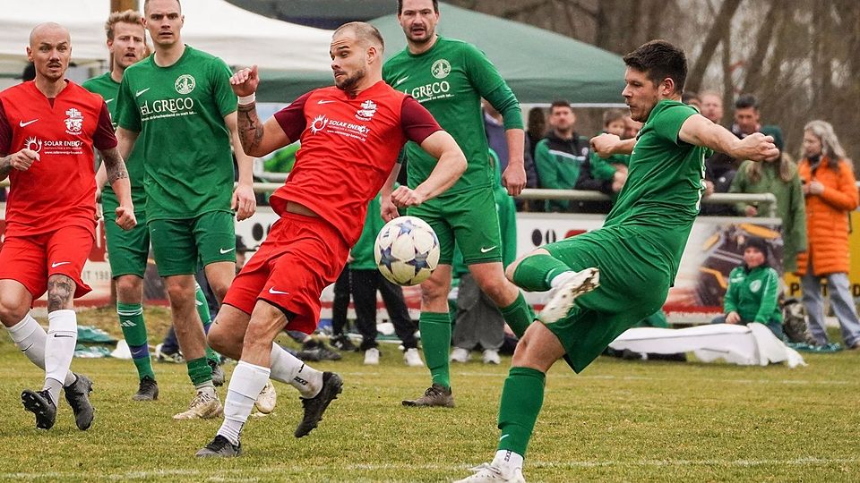 Die Lokalrivalen aus der Bezirksliga Süd, Regenstauf und Ramspau, überprüfen ihre Form an diesem Wochenende bei Turnieren.