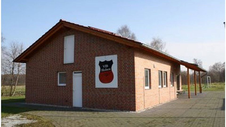 Im Vereinsheim des VfB Holsen sollen in der Rückrunde weitere Siege gefeiert werden.