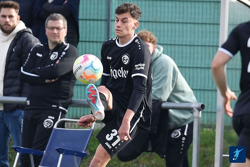 Der FC Teningen mit Maximilian Resch erwartet im Halbfinale den FC 08 Villingen