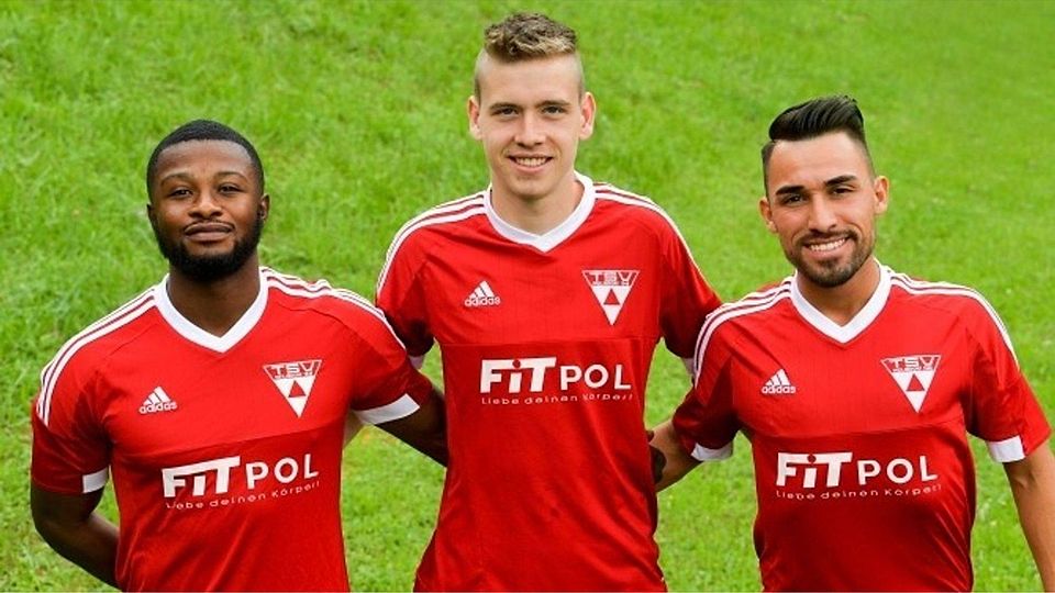Neu im Team des TSV Weilimdorf: Aaron Nkansah, Samuel Schulz und Burak Yalman (von links). Es fehlt Valentino Gavric. Foto: Tom Bloch
