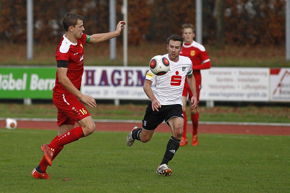 Timo Kepplin (l.) und Co. verloren in Bückeburg (Foto vom Hinspiel). Foto: Lars Schröer