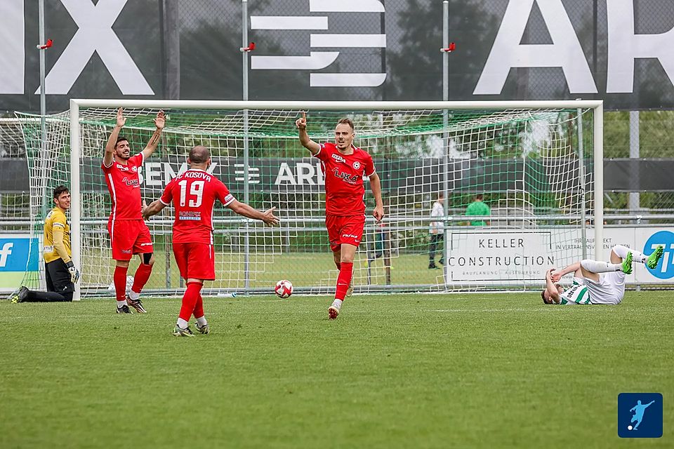 Hatten gut jubeln: 2:0 besiegte der FC Kosova den FC Kreuzlingen und sicherte sich damit den Ligaerhalt.