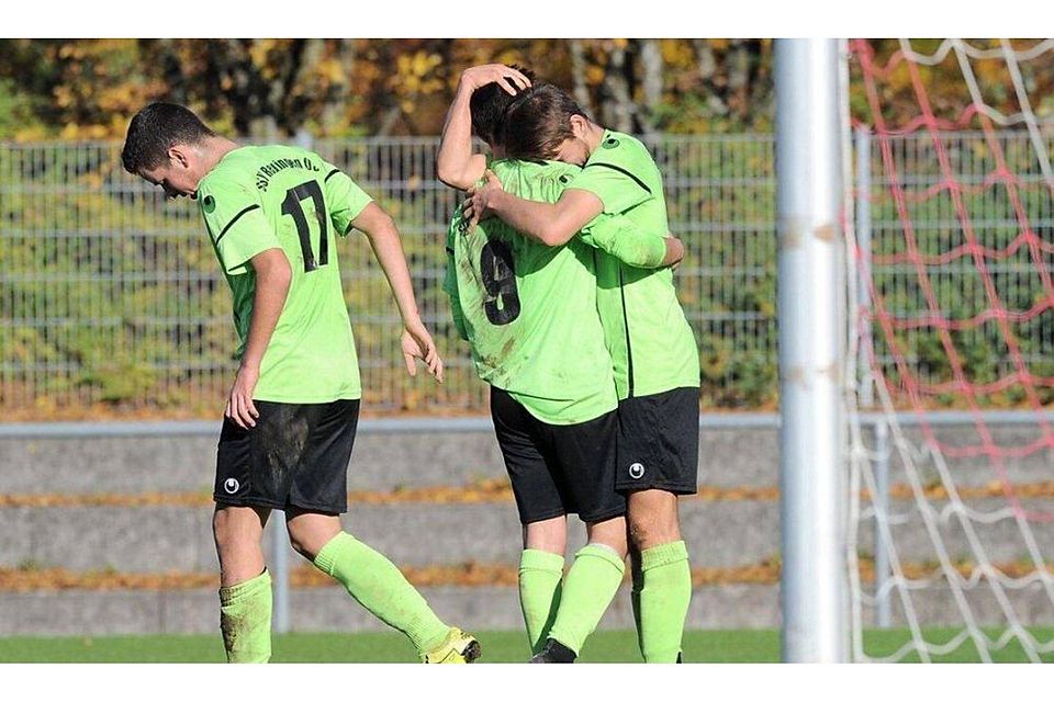 So freuten sich die SSV-A-Junioren nach ihrem Derbysieg über die TSG Young Boys Reutlingen. Die Achalmstädter behaupten nun mit 20 Punkten aus acht Spielen den dritten Rang. Die Young Boys tragen mit nur drei Zählern die rote Laterne.