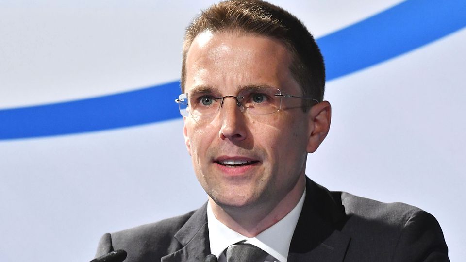 Schwabens Bezirksvorsitzender Christoph Kern ist einer von drei Kandidaten, die am 25. Juni als Präsident des Bayerischen Fußball-Verbandes kandidieren.