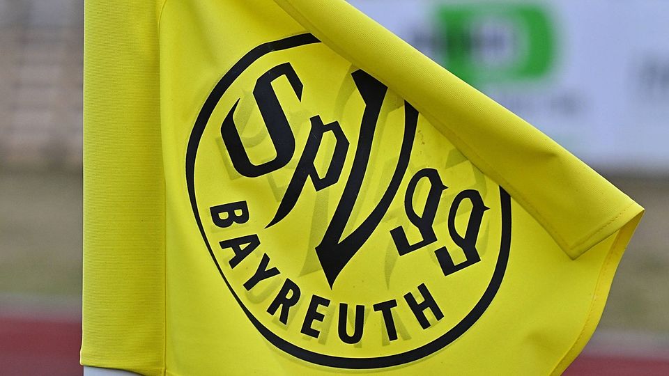 "Für ihr Engagement, ihr Vertrauen und ihre Verbundenheit mit der SpVgg sind wir ihnen sehr dankbar“, bedankt sich Geschäftsführer Lorenz Röthlingshöfer bei den bisherigen Gesellschaftern. (Symbolbild)