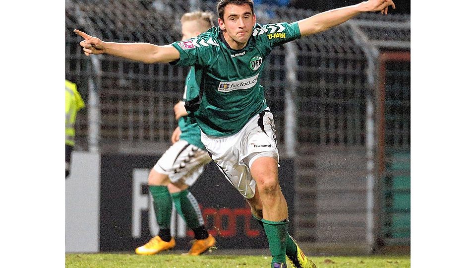 Starker Joker: VfB-Stürmer Stefan Richter jubelt über das zweite seiner beiden Tore gegen den BV Cloppenburg. Foto: Jürgensen