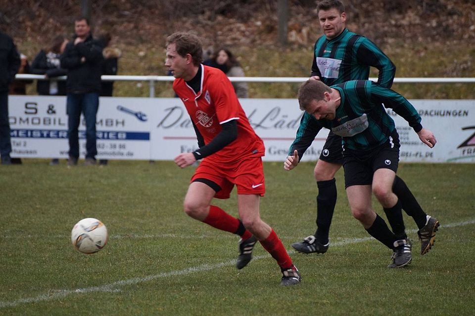 Matthias Vogt und sein SV Neunkirchen siegten mit 2:0 beim Schlusslicht FV Mosbach II. F: Galm