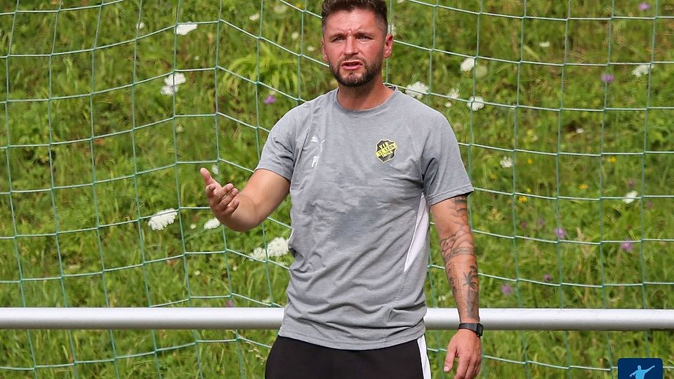 Für VfB-Coach Patrick Vogelbacher ist jedes Spiel viel geboten.