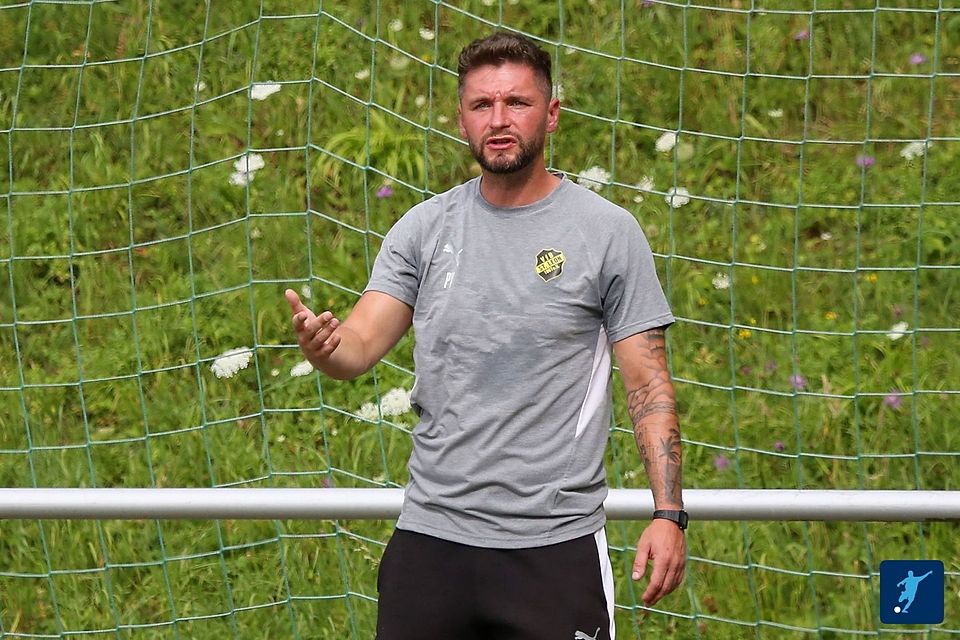 Für VfB-Coach Patrick Vogelbacher ist jedes Spiel viel geboten.