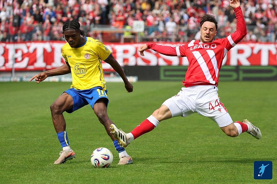 Cottbus legt im Aufstiegsrennen vor. 