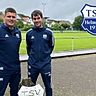 Marcel Neuberth (l.) und Simon Nuss coachen zukünftig den TSV Helmstadt.