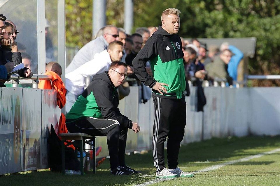 Bringt viel Erfahrung und Qualität als neuer Cheftrainer beim FC Vorwärts Röslau mit: Ex-Mitterteicher Andreas Lang (r.).
