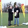 FSA-Präsident Holger Stahlknecht (l.) bei der offiziellen Vorstellung der Partnerschaft mit Stefan Ebert, Geschäftsführer von LOTTO Sachsen-Anhalt.