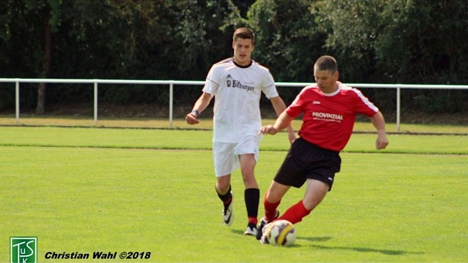 Die Männer der SG Idarwald II (in Rot) sind fürs erste Tabellenführer in der C-Klasse Birkenfeld Mitte. F: Wahl