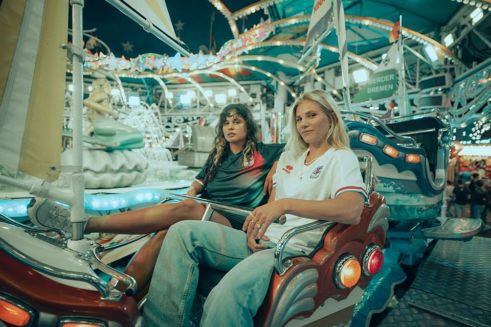 Ein Diskussionsrunde behandelt den Fußball der Frauen Ein Diskussionsrunde behandelt den Fußball der Frauen