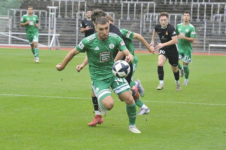 Amar Suljic wechselt aus der Regionaliga Südwest in die Regionalliga Nordost zum FC Carl Zeiss Jena.