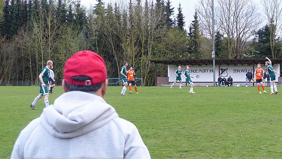 Babrak Nassery (l.) sah heute zum vorerst letzten Mal ein Spiel der DJK SSG Paderborn.