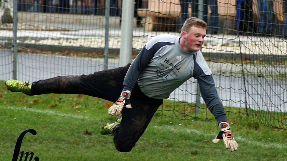 Der Hohenburger Keeper will nicht wieder jede Menge Bälle aus den Tor angeln F: Günther