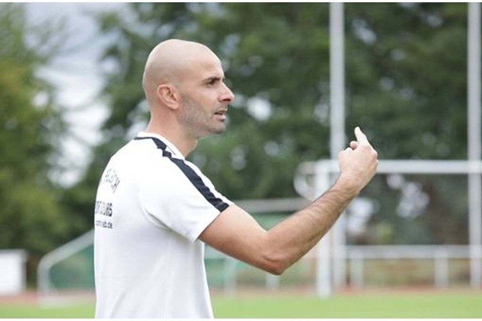 Cheftrainer Giuseppe Greco bekommt Ioannis Tsapakidis in das Trainerteam. 