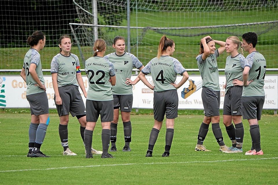 Als Meister der Bezirksliga Nord hat die Frauenmannschaft des TSV Neudorf den Aufstieg in die BOL geschafft.