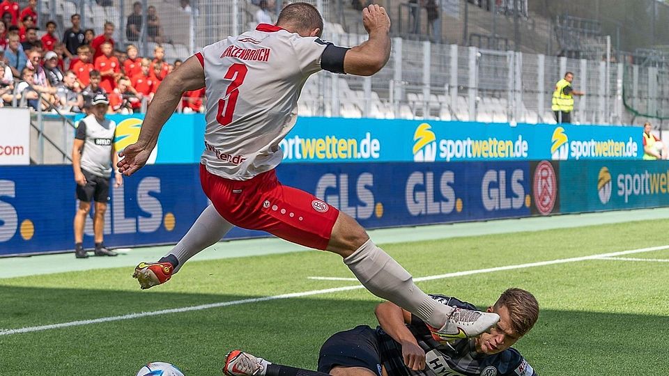 Elfmeterschießen: RWE Zittert Sich Ins Niederrheinpokal-Viertelfinale ...