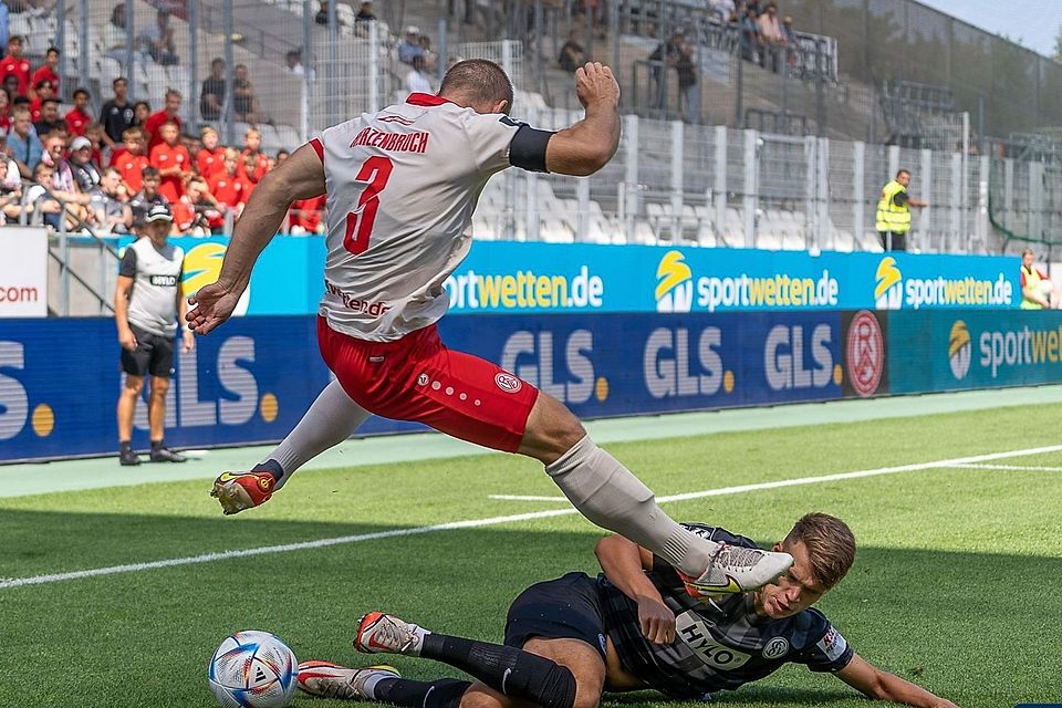 Elfmeterschießen: RWE Zittert Sich Ins Niederrheinpokal-Viertelfinale ...