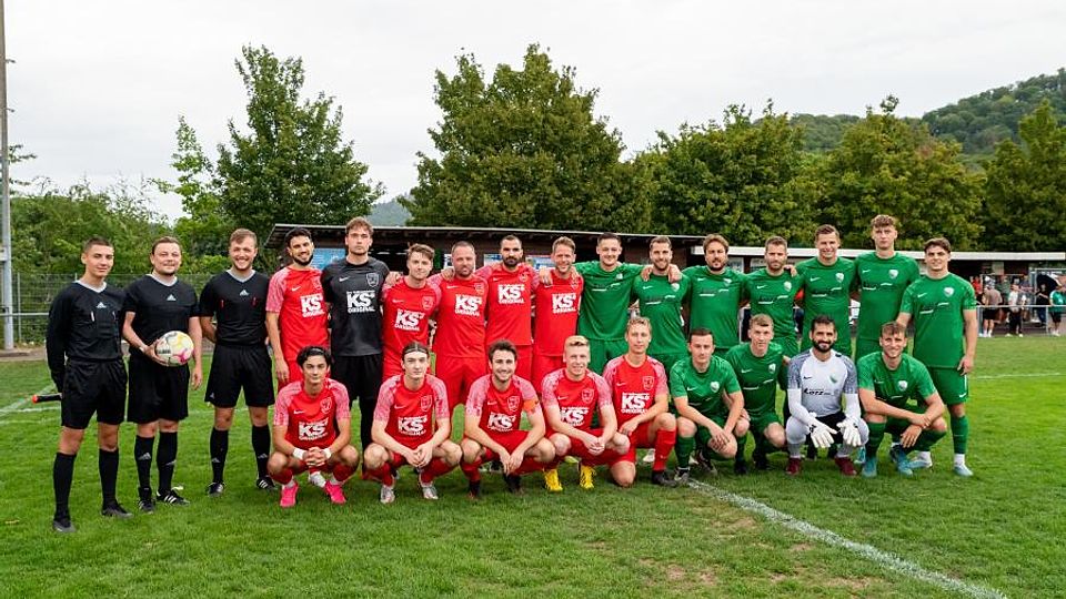 Der VfR Fehlheim (grün) und die TSV Auerbach (rot) lieferten sich in Gronau ein packendes Endspiel um die Bensheimer Stadtmeisterschaft, das der VfR knapp mit 3:2 für sich entschied