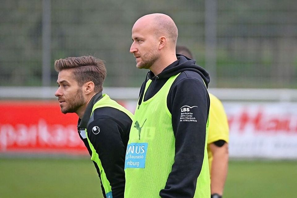 Meistermacher: Das Trainerduo Matthias Dautner (vorne) und Jannik Riether verhalf dem SC Durbachtal zum Titel.