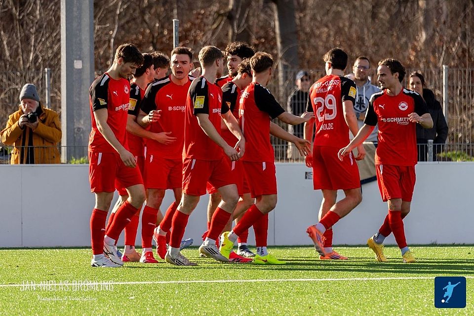 Gegen Schlusslicht Weidenhausen konnte Walldorf einen souveränen Sieg einfahren.