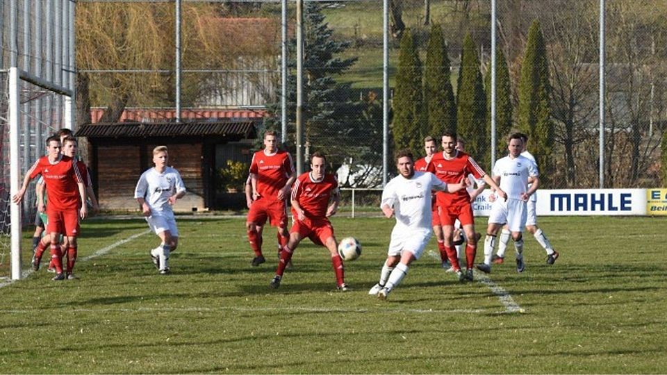 Mit 2:0 konnte sich der TSV Gaildorf (in Rot) in der vergangenen Saison im Heimspiel gegen den Tura Untermünkheim II durchsetzen. In der Vorrunde gewannen die Gaildorfer auswärts mit 3:0. Jetzt wird der TSV wieder in Untermünkheim erwartet. Der Gast gewann bislang seine Auswärtsspiele und will dies natürlich am Sonntag fortsetzen.   Hans Buchhofer