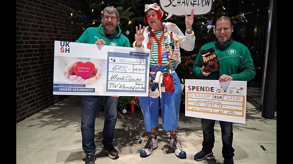 Matthias Schwee (li.), Klinik-Clown und Marcel Gewinner.