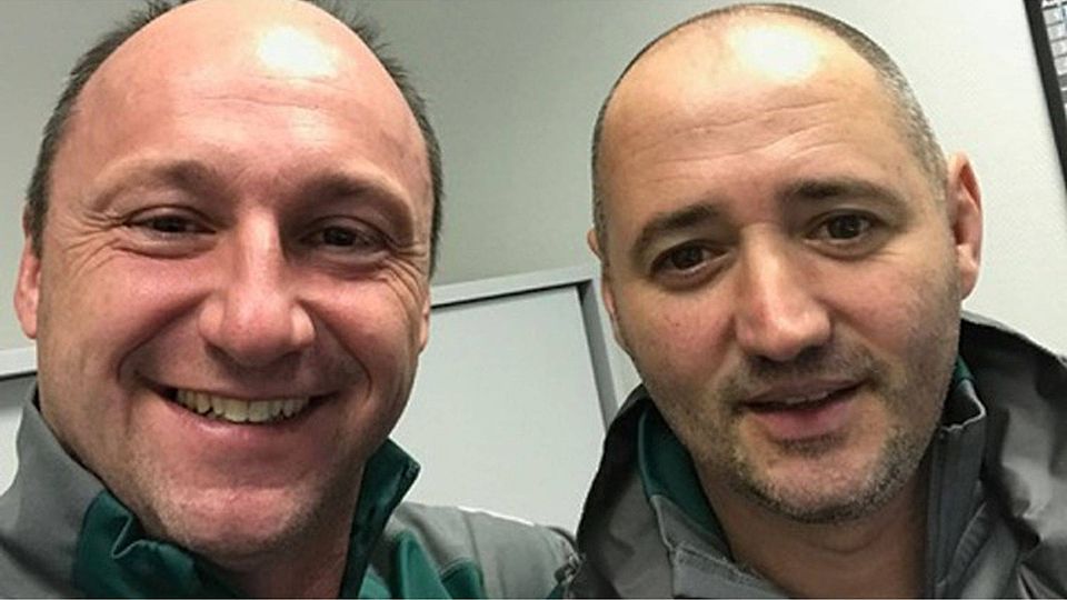 Ein Selfie: Axel Siefert (links) mit Oliver Neuville, Co-Trainer der U 19. | Foto: Axel Siefert