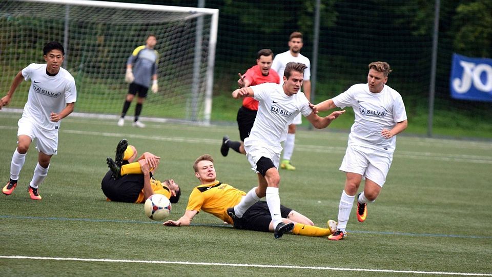 Nach dem 0:4 gegen Marburg müssen für Aufsteiger DJK Flörsheim in der Fußball-Verbandsliga gegen die TSG Wörsdorf Punkte her. Archivbild: Jörg Schulz