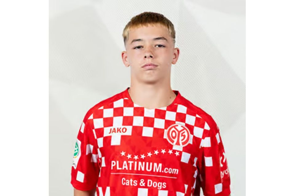 Luca Hampel überzeugt schon als jüngerer Jahrgang bei der U17 und spielt für die Deutsche U16.
