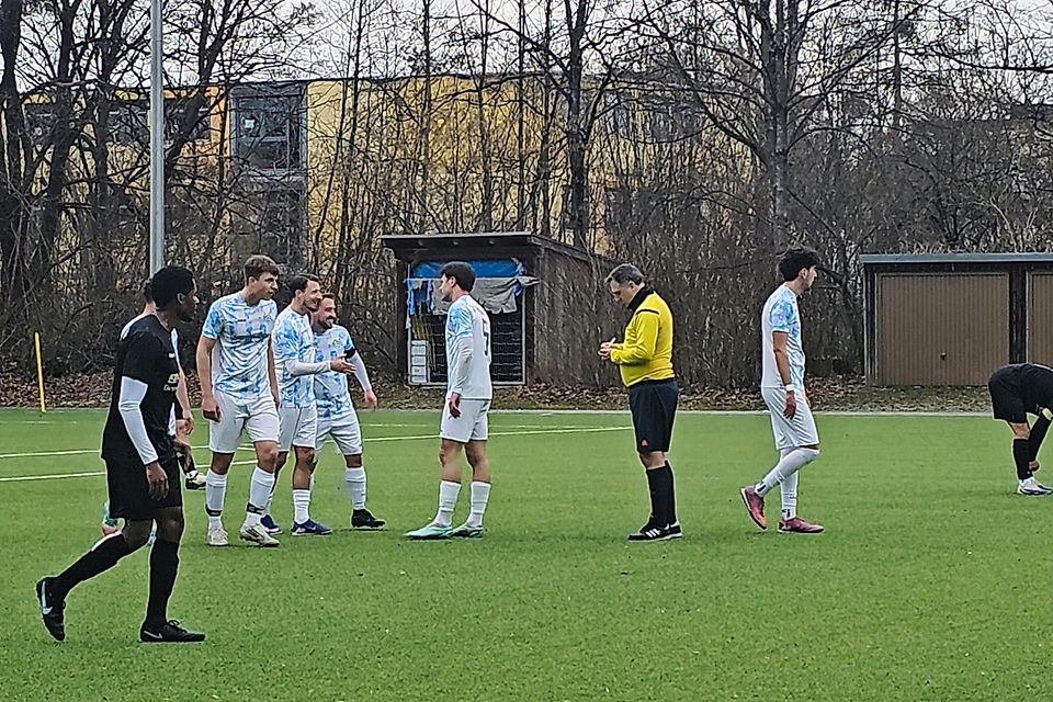Der FC Neuhadern will gegen Alte Haide Revanche für das Hinspiel nehmen.