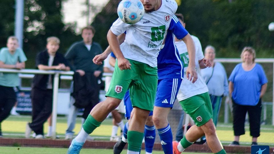 Archiv-Foto - SV Bad Rothenfelde im Angriff - 